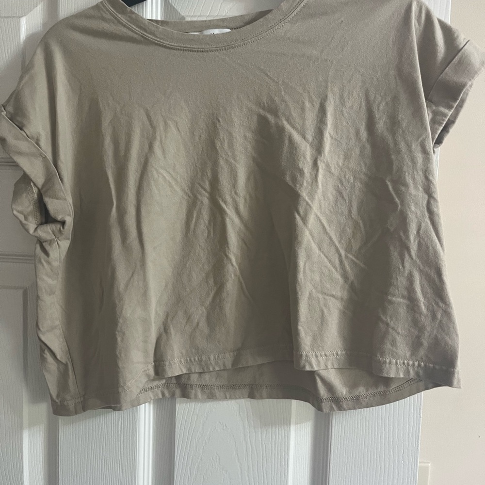 Simple Beige Cropped T-shirt | Brand: Miou Muse | Size : Medium